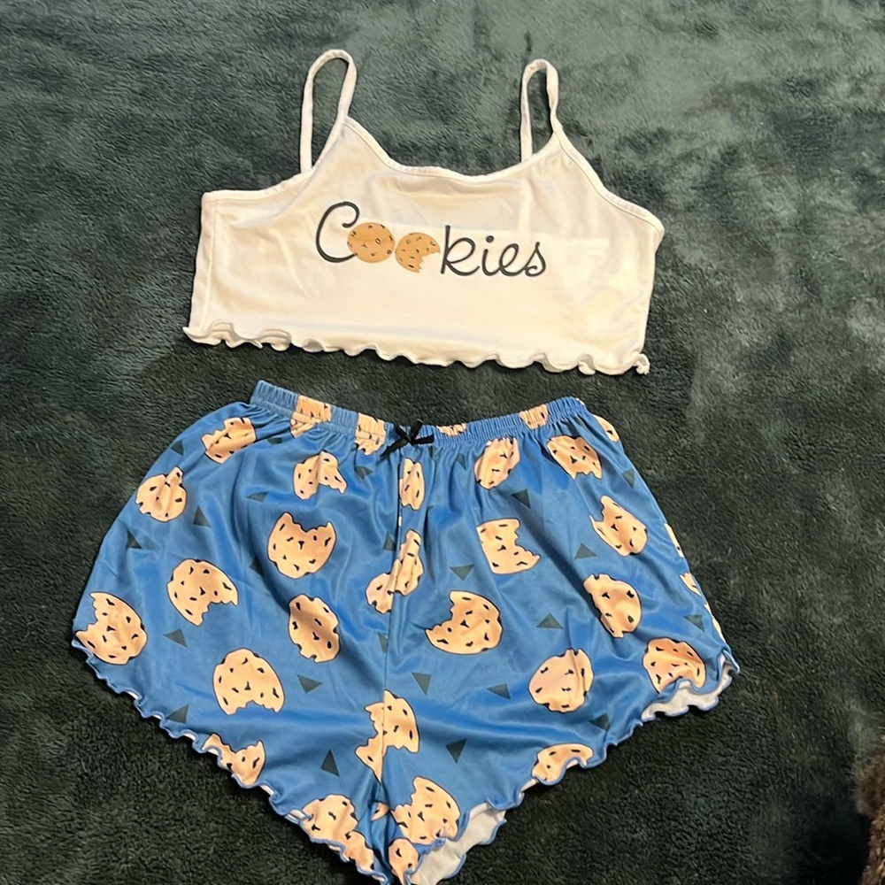 Cropped tank top and bottom cookies set!